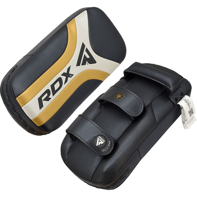 RDX T17 AURA Curved Thai Pad with Handles